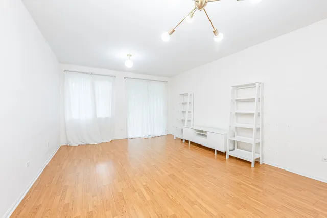 $2,500 | 2965 Stockton Court, Unit 2965, Naperville, IL 60564