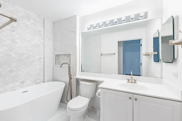 $2,500 | 2965 Stockton Court, Unit 2965, Naperville, IL 60564