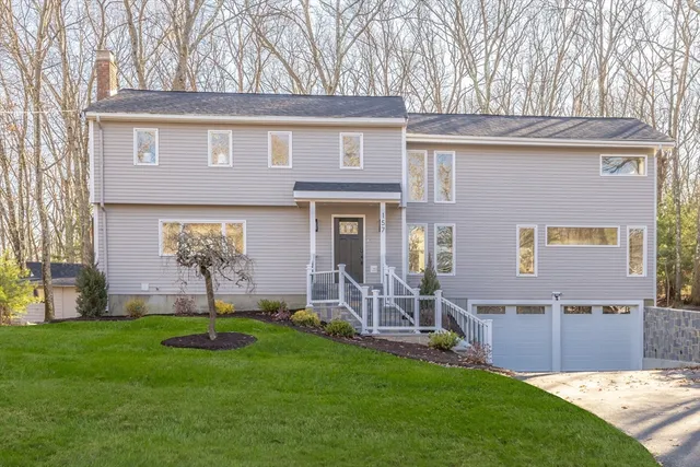 front view of house with a yard