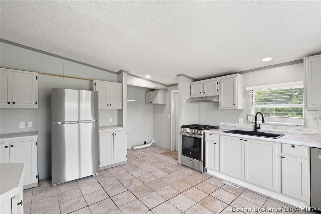 1294 Flatwood Road Northwest Ramsey, IN 47166 - Photo 10 of 33