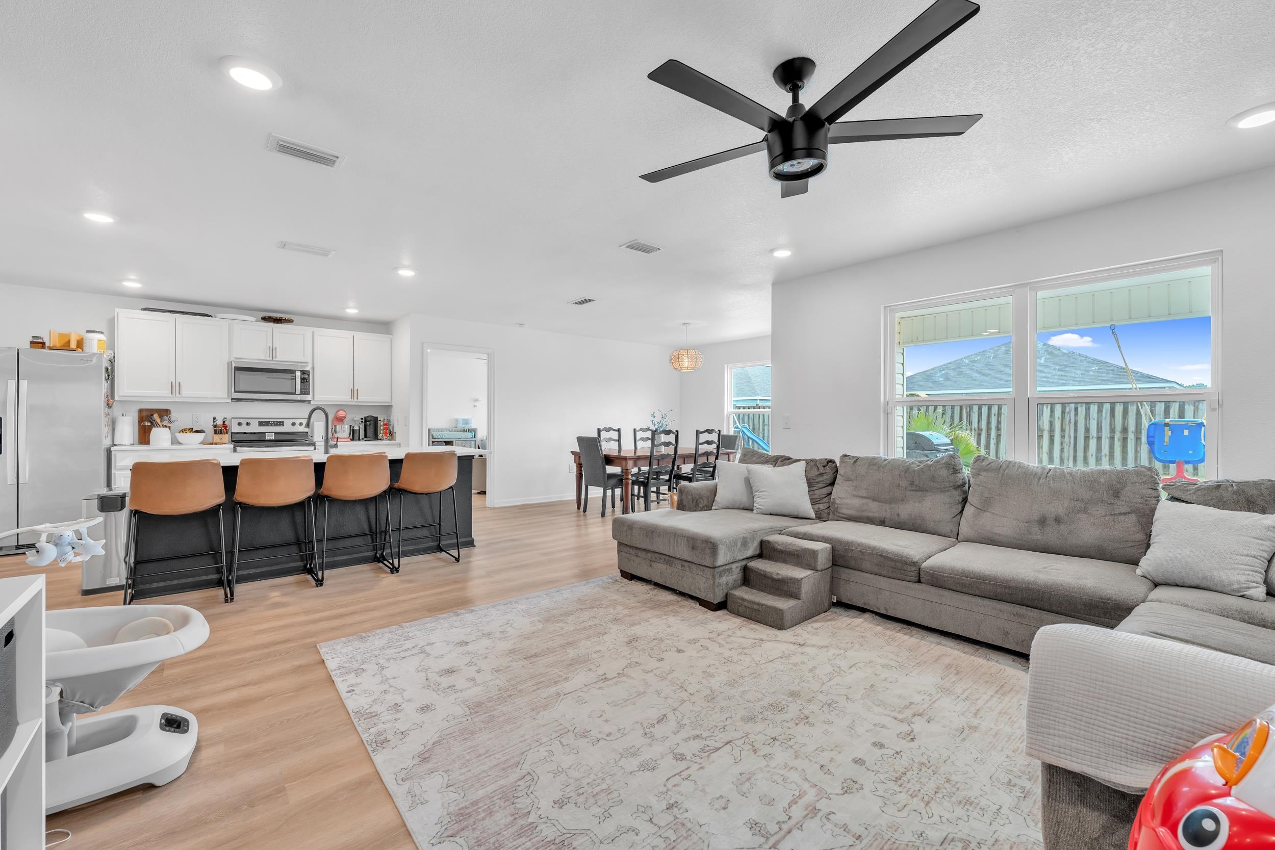 8027 Pickwick Dr. Foley, AL 36535 - Photo 15 of 37 Living Room