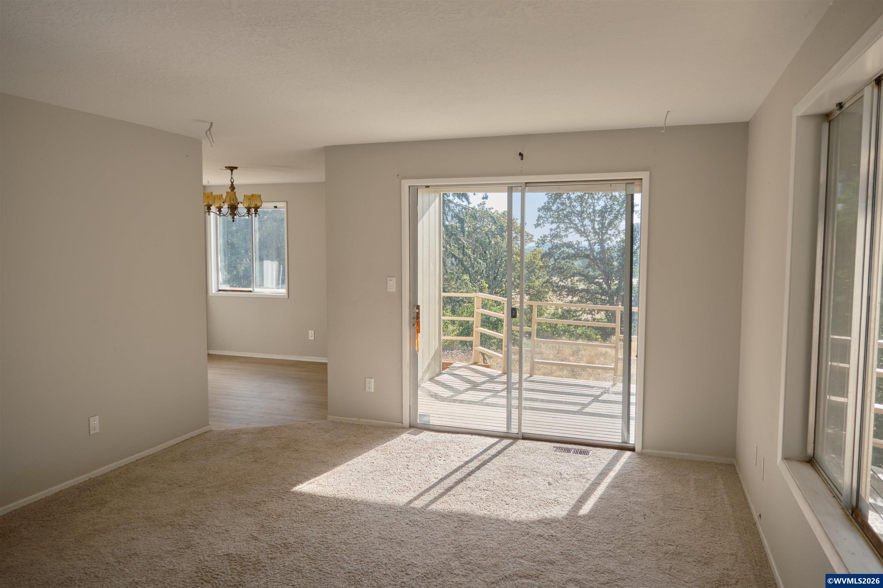 37672 Rodgers Drive Scio, OR 97374 - Photo 8 of 48