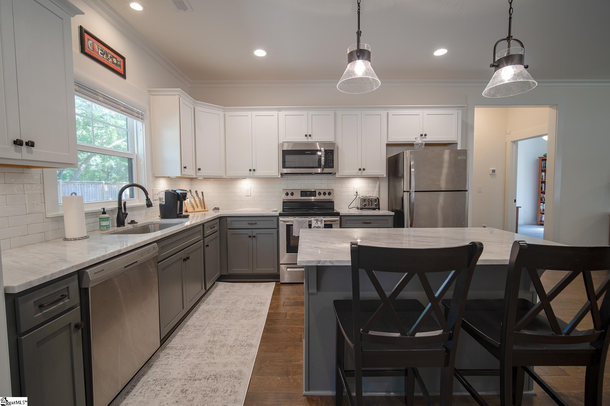 103 Keith Drive Greenville, SC 29607 - Photo 5 of 21