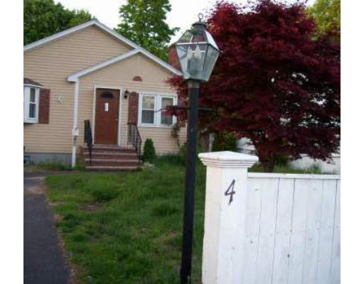 4 Bolton Street Reading, MA 01867 - Photo 1 of 12 Gallery Image 1