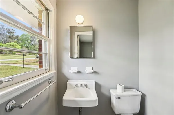 $324,500 | 1601 Moncrief Circle, Decatur, GA 30033
