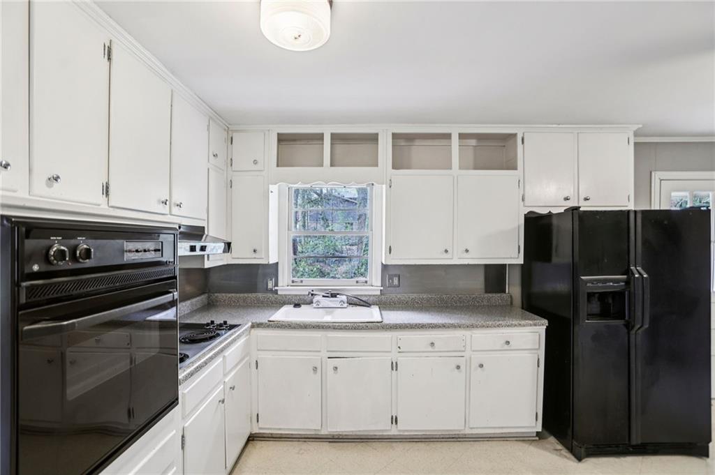 1601 Moncrief Circle Decatur, GA 30033 - Photo 8 of 23