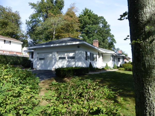 8 Emerson Street Springfield, MA 01118 - Photo 24 of 26