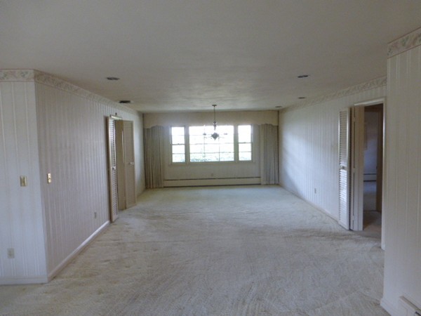 8 Emerson Street Springfield, MA 01118 - Photo 5 of 26