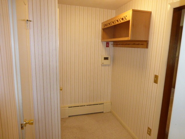 8 Emerson Street Springfield, MA 01118 - Photo 8 of 26