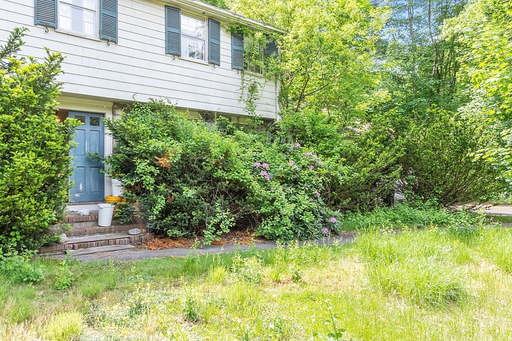 143 Hillcrest Road Concord, MA 01742 - Photo 3 of 9