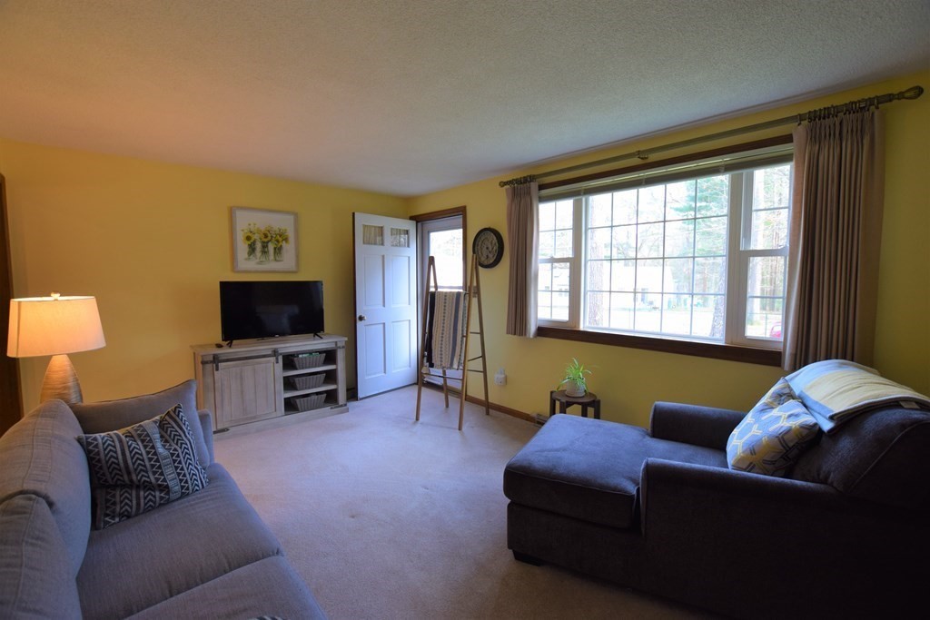 14 Willow Road Westford, MA 01886 - Photo 8 of 25 Gallery Image 8