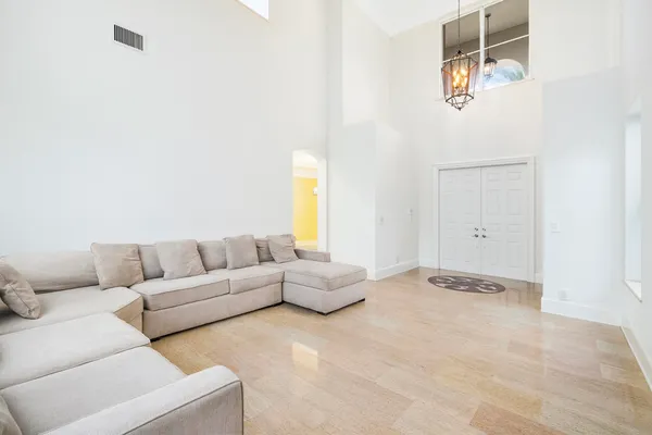 $7,000 | 257 North Spoonbill Lane, Jupiter, FL 33458