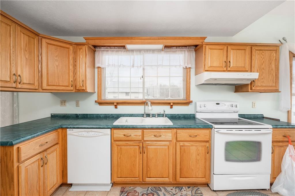 147 Wick Road Slippery Rock, PA 16057 - Photo 4 of 29