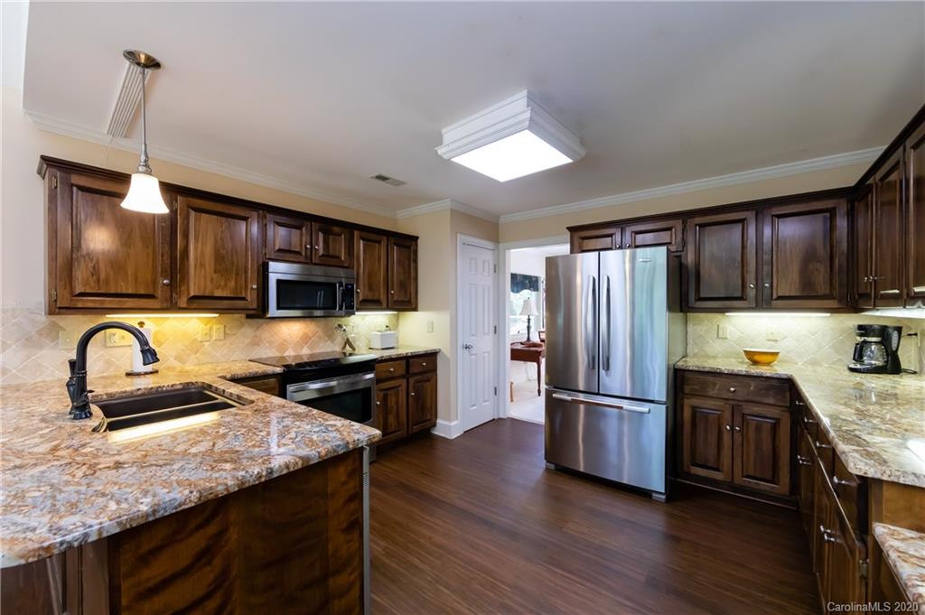 3000 Rochester Court, Unit 48/47 Monroe, NC 28110 - Photo 5 of 48 Gallery Image 5