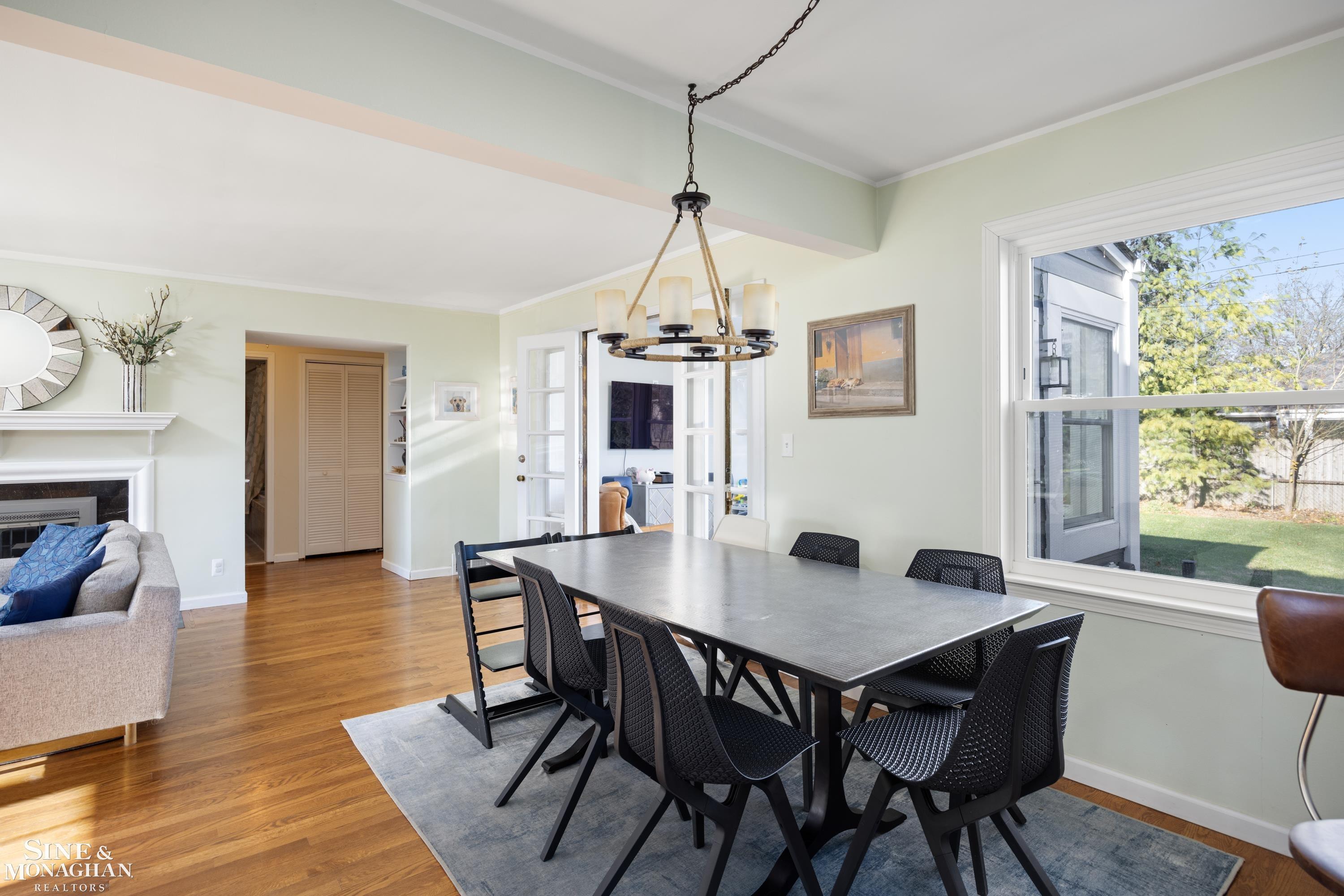474 Lexington Road Grosse Pointe, MI 48236 - Photo 9 of 62 50162736-d9fb6f06-378b-4f66-85a7-0a0af7c26ecf.JPG