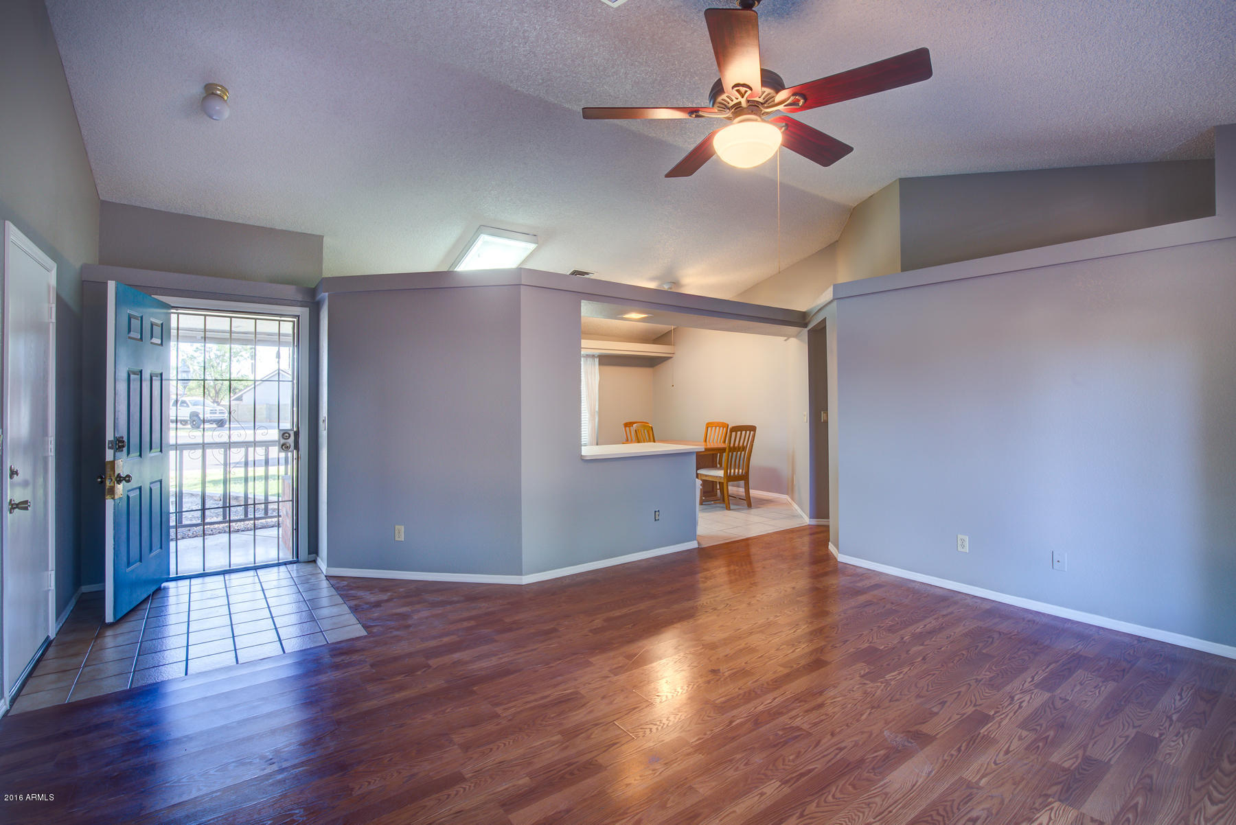 7908 West Wethersfield Road Peoria, AZ 85381 - Photo 3 of 17 05 7908 W Whethersfield, Peoria