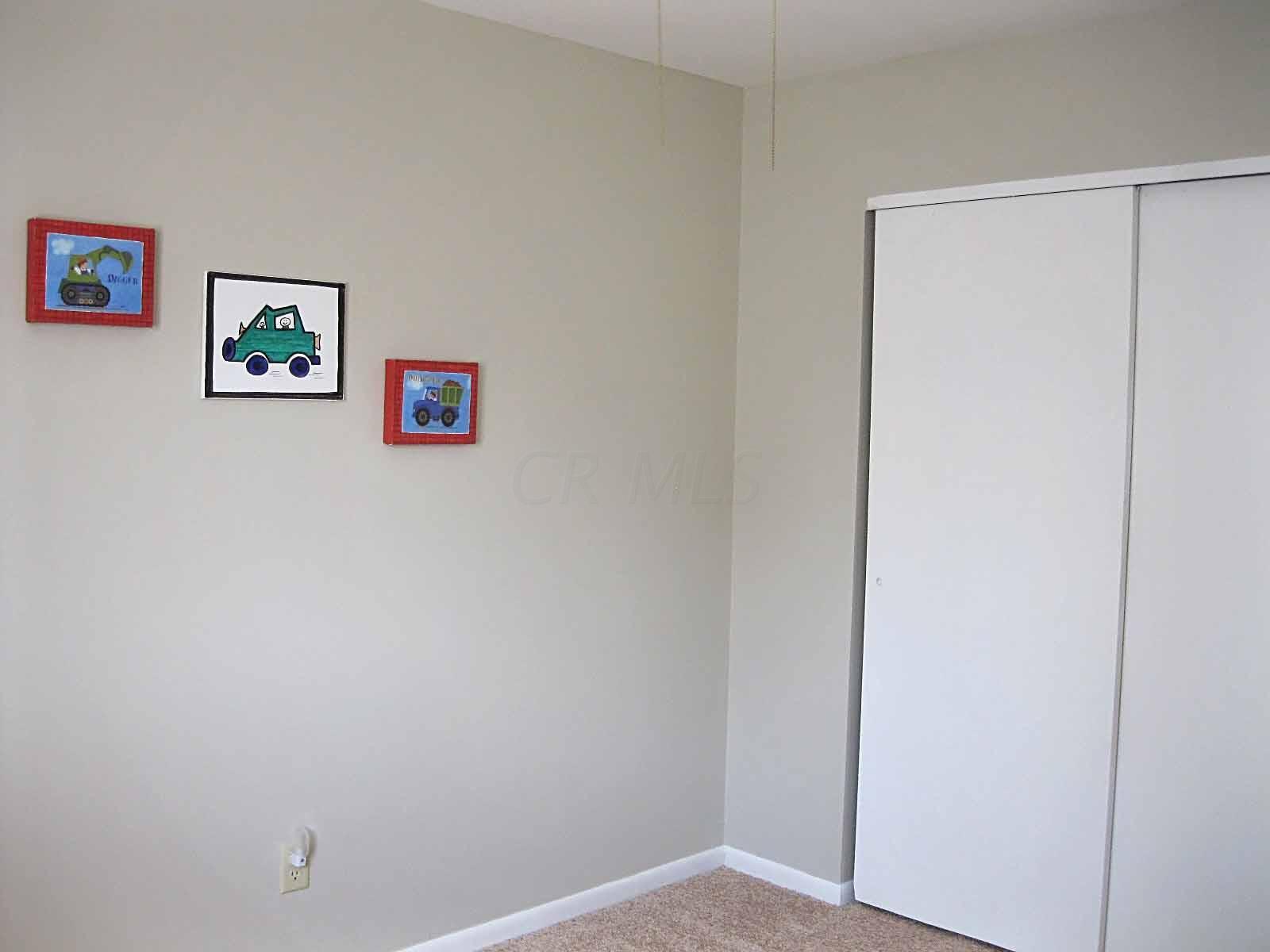 3205 Dunloe Road Columbus, OH 43232 - Photo 18 of 35 Gallery Image 18