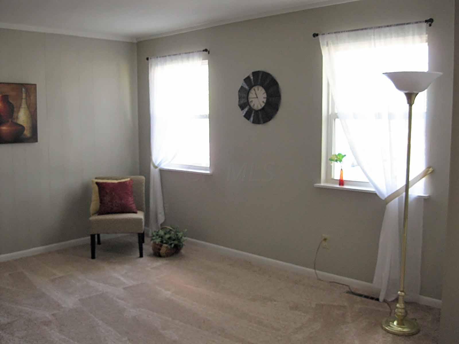 3205 Dunloe Road Columbus, OH 43232 - Photo 10 of 35 Gallery Image 10