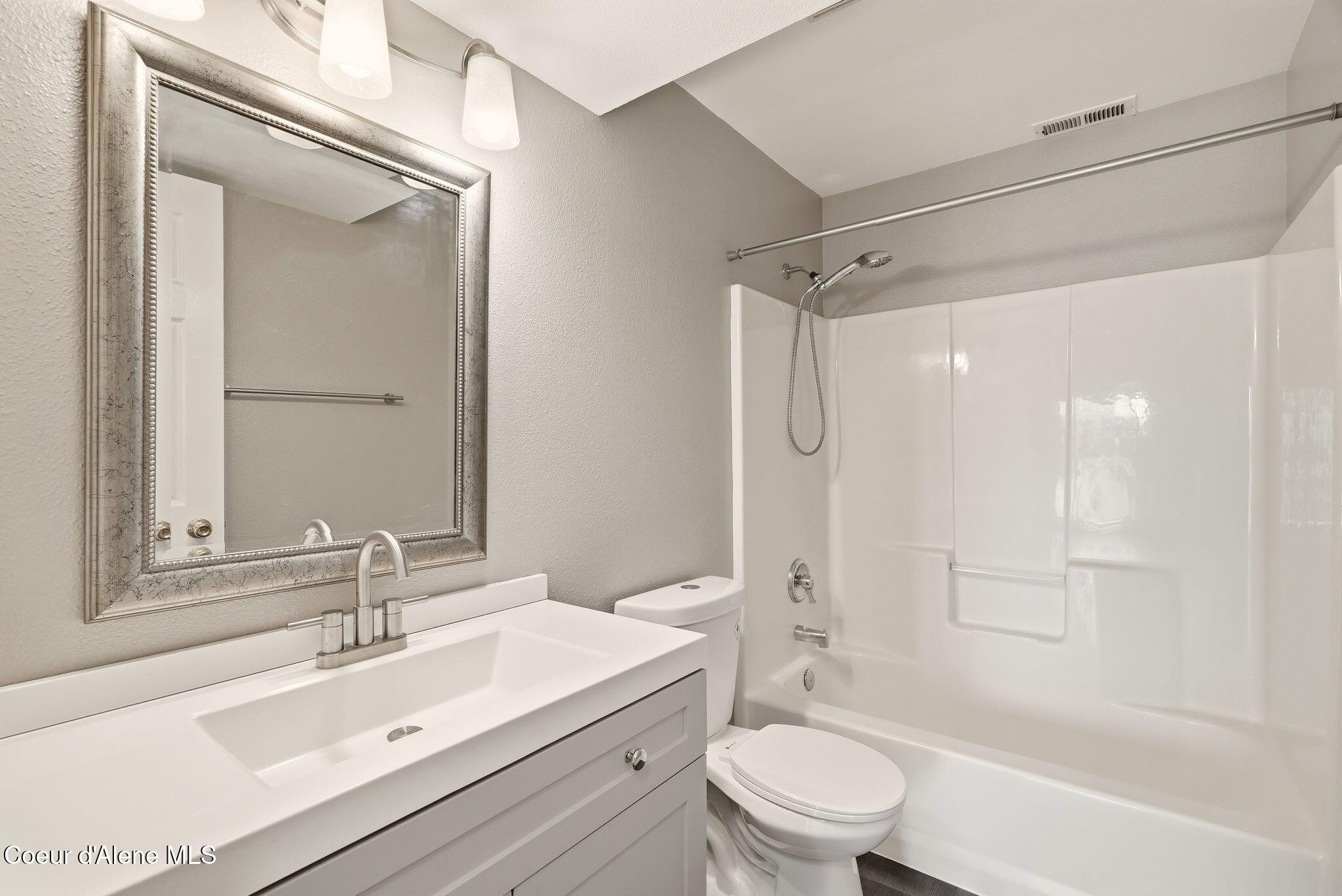 2795 North Rawhide Ridge Road Post Falls, ID 83854 - Photo 28 of 43 Downstairs Bathroom