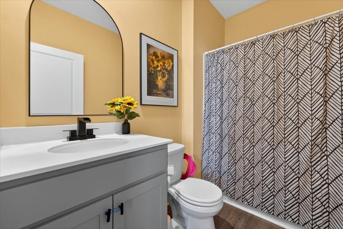 475 Cedarview Road Summerville, SC 29486 - Photo 10 of 29 Full bath downstairs