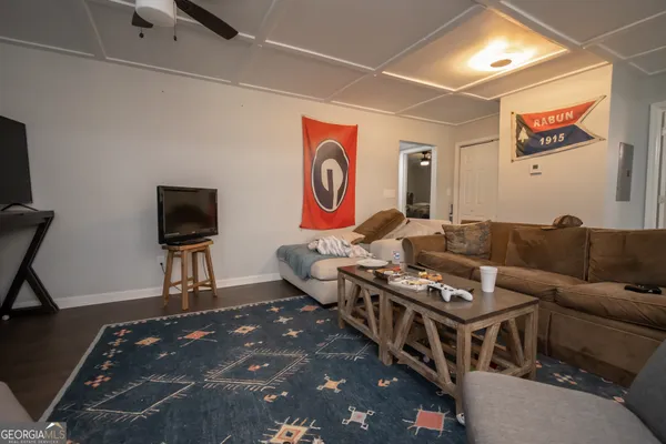 $2,400 | 120 Hillside Street, Athens, GA 30601