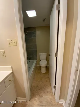 $118,000 | 5155 Wayneland Drive, Unit G1, Jackson, MS 39211