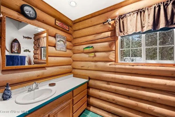 $795,000 | 25165 North Vista View Court, Rathdrum, ID 83858