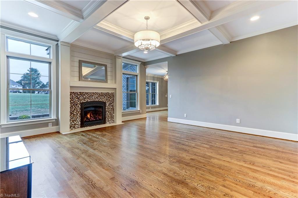6861 Matzinger Court Oak Ridge, NC 27310 - Photo 5 of 30 Living Room