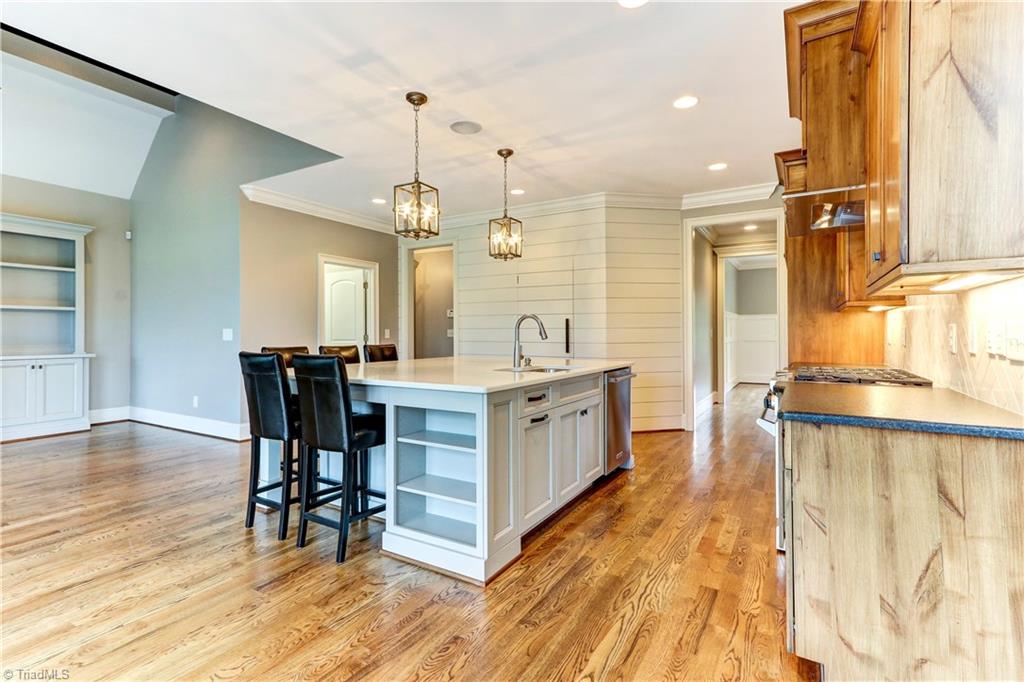 6861 Matzinger Court Oak Ridge, NC 27310 - Photo 8 of 30 Kitchen