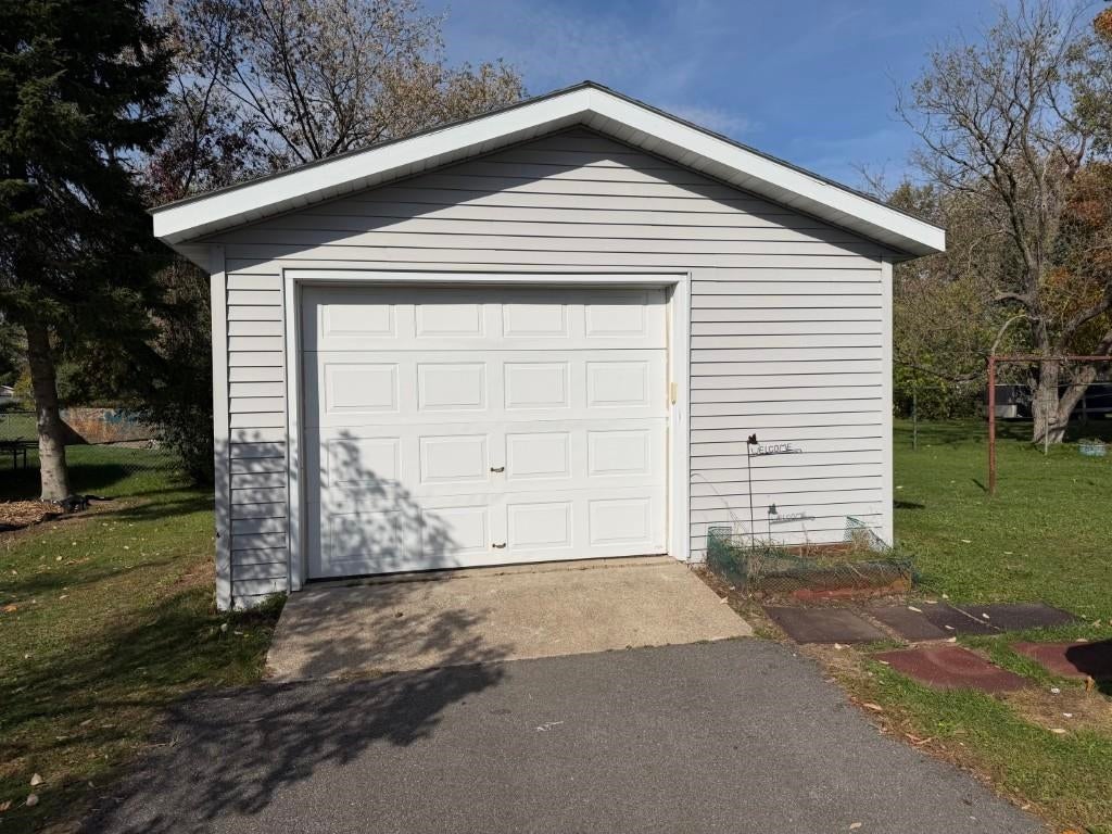 1906 Spring Street Schofield, WI 54476 - Photo 5 of 27 Gallery Image 5