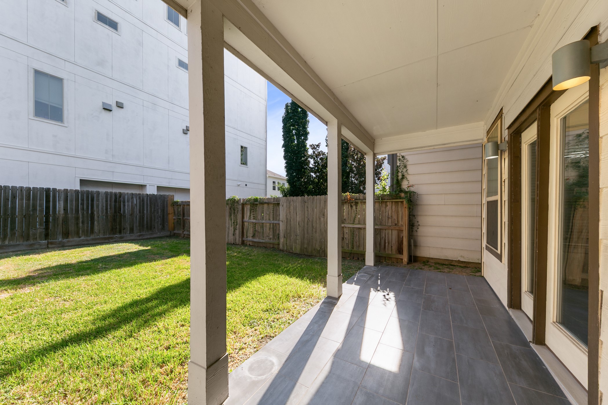 1809 Wichita Street Houston, TX 77004 - Photo 30 of 32 a view of back yard