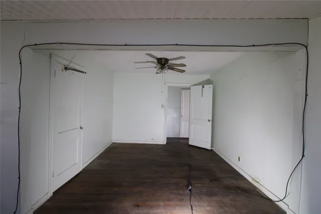 a view of a walk in closet