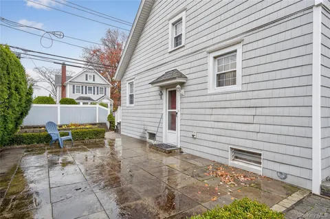 a view of a back yard of the house