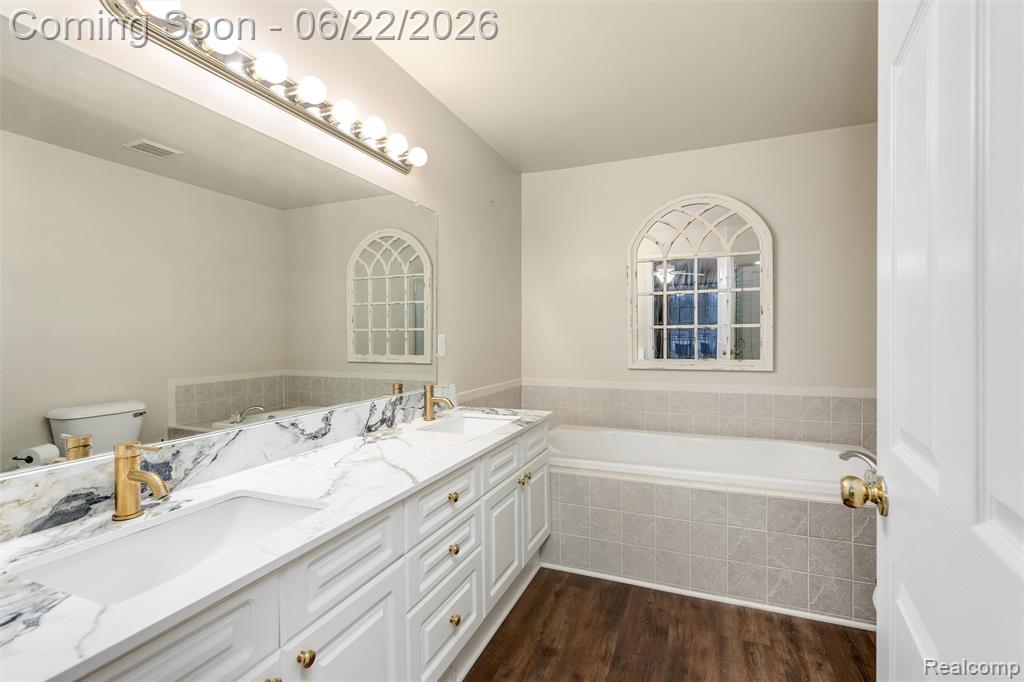 11 North Squirrel Road Auburn Hills, MI 48326 - Photo 47 of 51