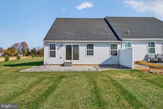 $319,900 | 7455 St Patrick Court, Unit 28, Abbottstown, PA 17301