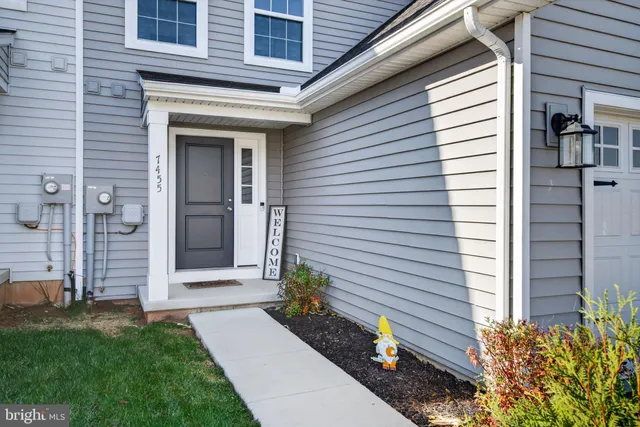 $319,900 | 7455 St Patrick Court, Unit 28, Abbottstown, PA 17301