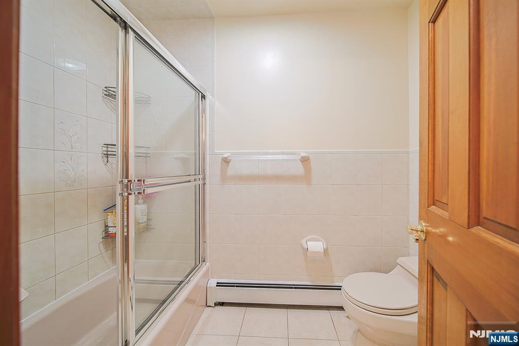 19 Dave Espie Way Wayne, NJ 07470 - Photo 42 of 49