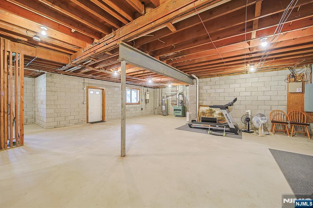 19 Dave Espie Way Wayne, NJ 07470 - Photo 46 of 49