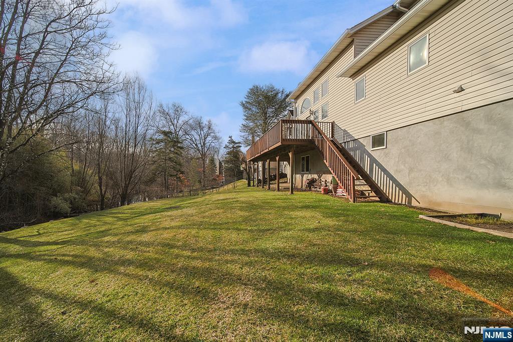 19 Dave Espie Way Wayne, NJ 07470 - Photo 48 of 49