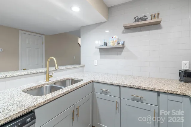 a close view of sink and tap