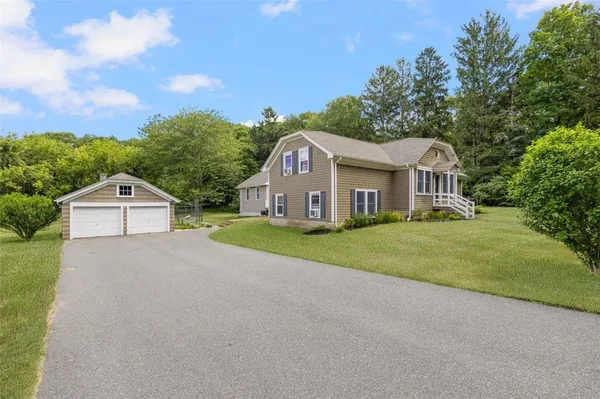 $649,900 | 15 Little Pond County Road, Cumberland, RI 02864