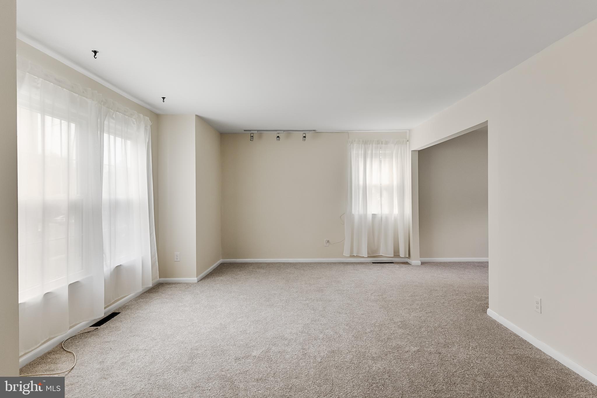 2201 Conrow Road Cinnaminson, NJ 08077 - Photo 6 of 32 Gallery Image 6