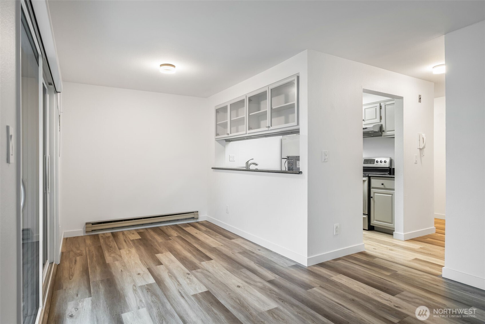 2419 East Madison Street, Unit 2461 Seattle, WA 98112 - Photo 9 of 21