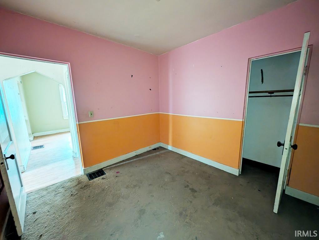 1744 Bedford Road Washington, IN 47501 - Photo 11 of 20