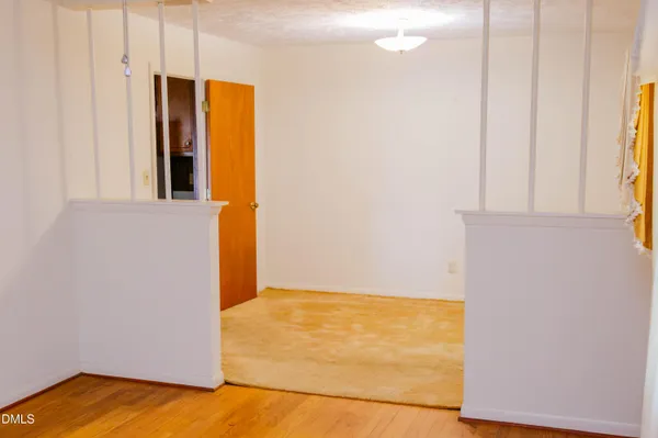 a view of empty room with window