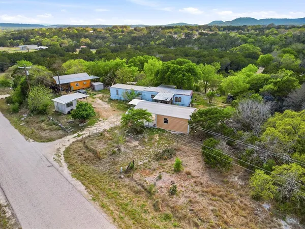 $290,000 | 313 Elm Pass II Road East, Center Point, TX 78010