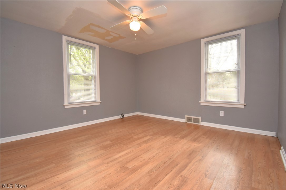 435 Simler Street Hubbard, OH 44425 - Photo 14 of 34