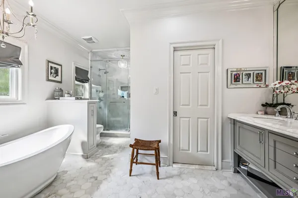 $590,000 | 39 Stonebridge Court, Mandeville, LA 70448