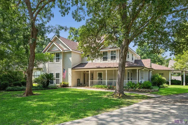 $590,000 | 39 Stonebridge Court, Mandeville, LA 70448