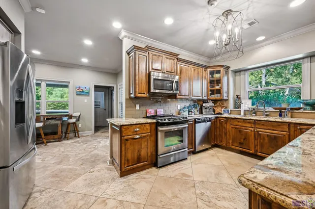 $618,000 | 39 Stonebridge Court, Mandeville, LA 70448